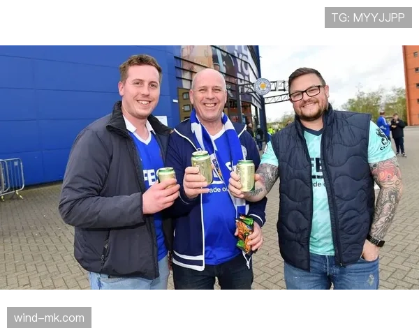 莱斯特城持续低迷,球迷忧心球队难见回暖曙光 莱斯特城持续低迷,球迷忧心球队难见回暖曙光