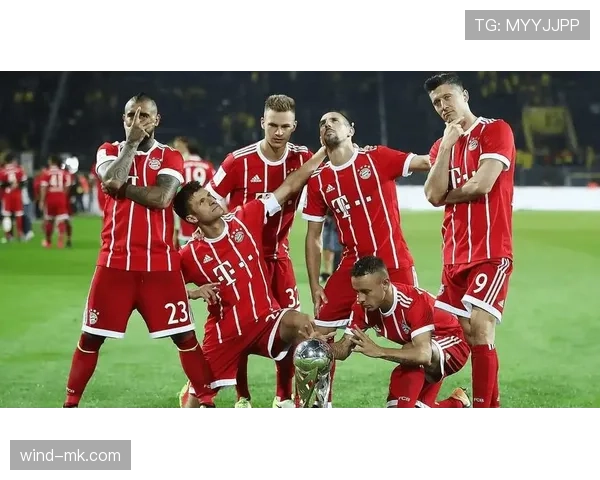 德甲新赛季阵容深度解析:球队调整与核心球员表现成焦点 德甲新赛季阵容深度解析:球队调整与核心球员表现成焦点