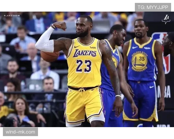 看到勒布朗·詹姆斯床单价钱那一刻，我先笑了然后开始默默数工资